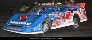 200220dlucasdirt_01